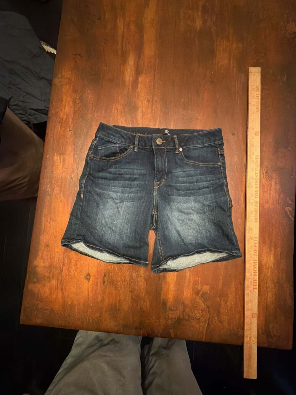 1822 Denim Women's Size 10 Dark Wash Jean Shorts